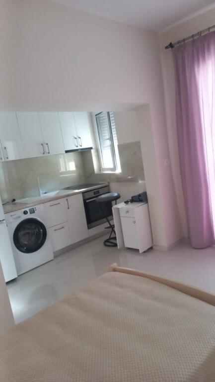 📍 Apartment 1+1 for Rent in the Center of Tirana