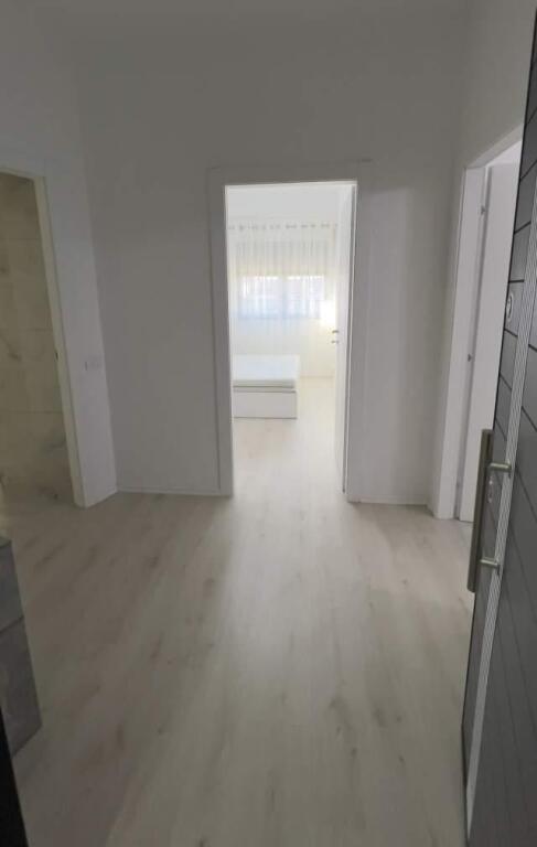 Jepet me qera apartament 2+1, Astir/550euro