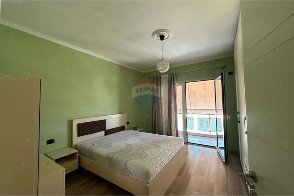 Appartamento 2+1 in vendita a Yzberisht, Via Besim Alla