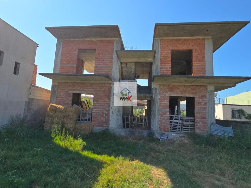 🏠 2-storey building for sale – Ish-Kënetë, Durrës
