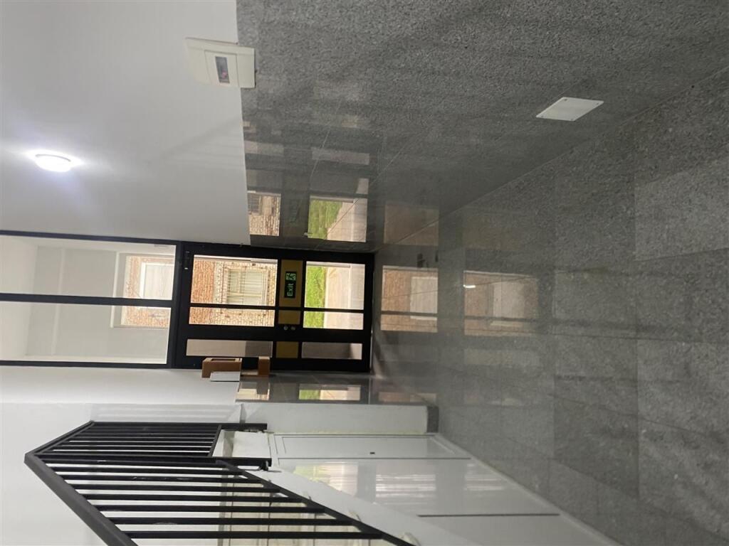 🚪APARTAMENT ME QIRA – 📍Rruga e Durrësit