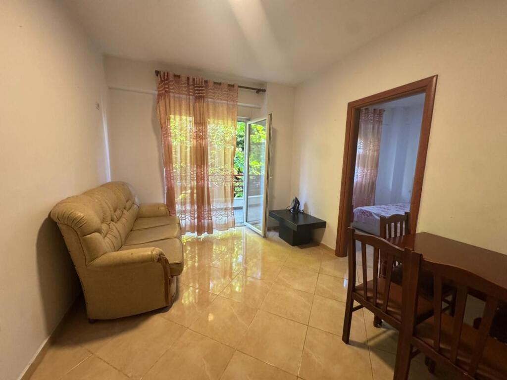 Apartment 1+1, Dry lake!
