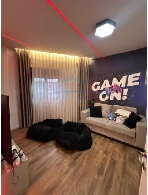 In vendita, Appartamento 3+1+2, Residenza Oasis, Tirana