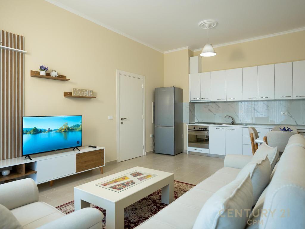 Affittasi appartamento 1+1 – vicino a Square 21, Via Kavajës