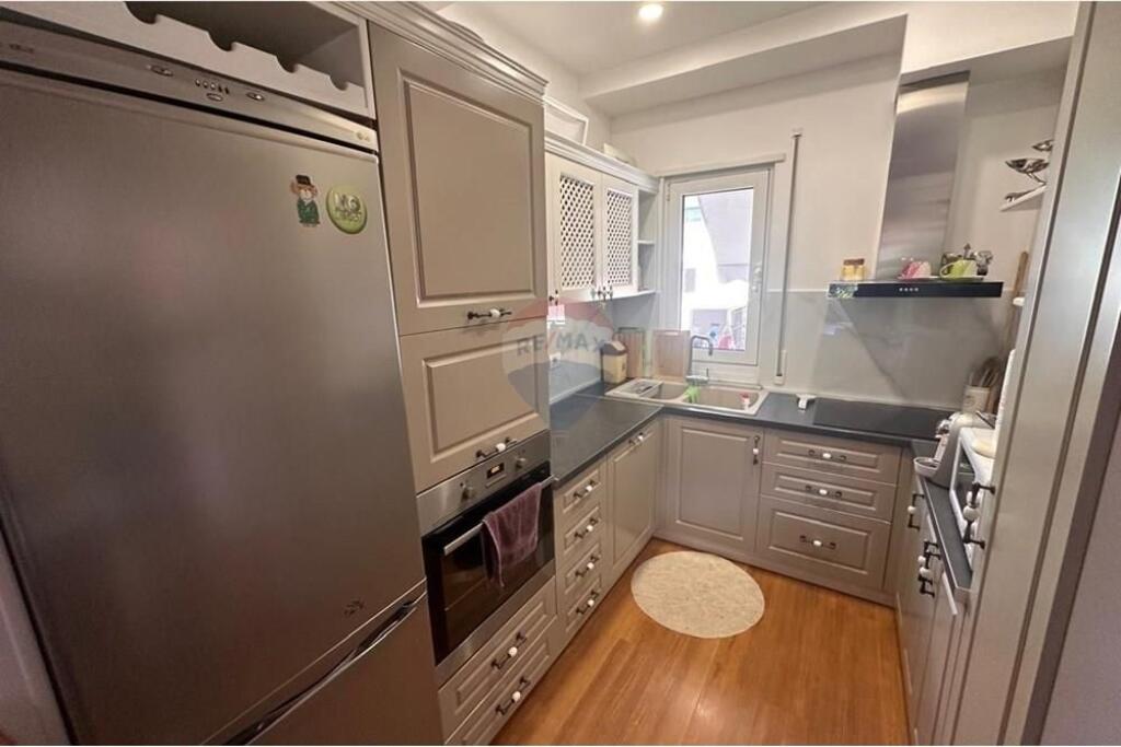 Jepet Duplex 2+1+2 me qira , Rruga Hamdi Garunja , Liqeni i Thate