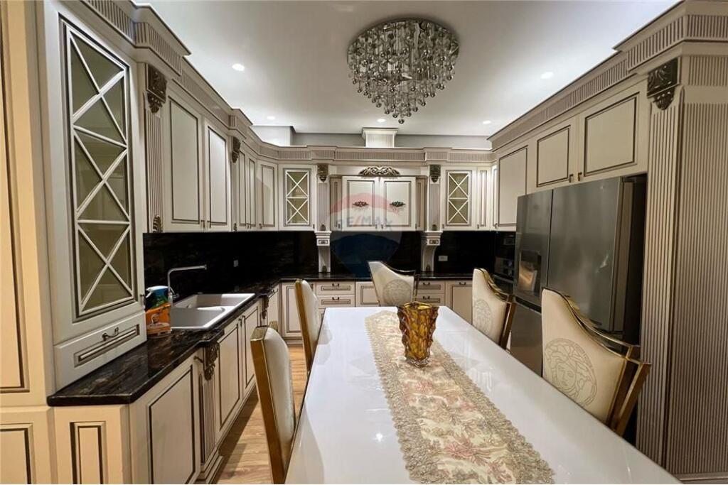 Apartament 3+1 me qira tek Kompleksi Delijorgji!
