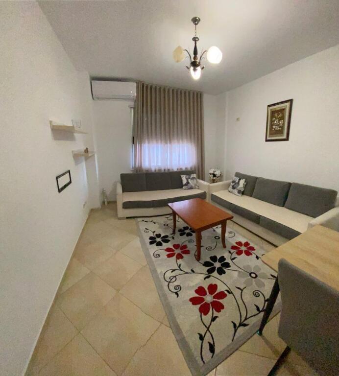 Jepet me qera apartament 2+1 Astir