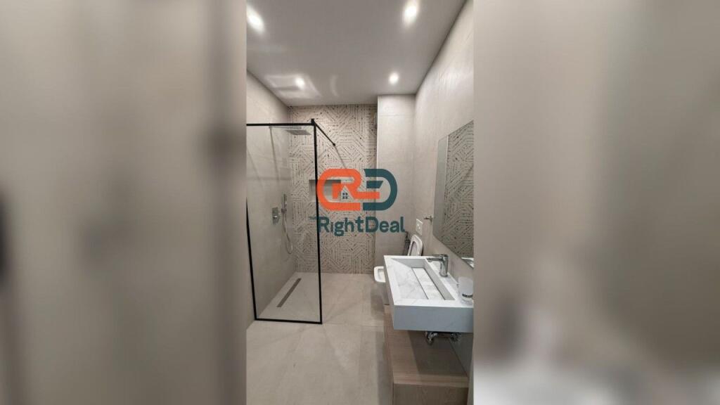 A Kodra E Diellit, Appartamento 2+1 in Affitto, Completamente Investito!!!
