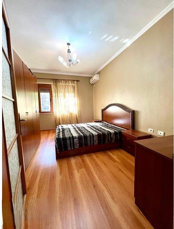 Liqeni Artificial ,apartament 1+1 per qira 600 € /Muaj