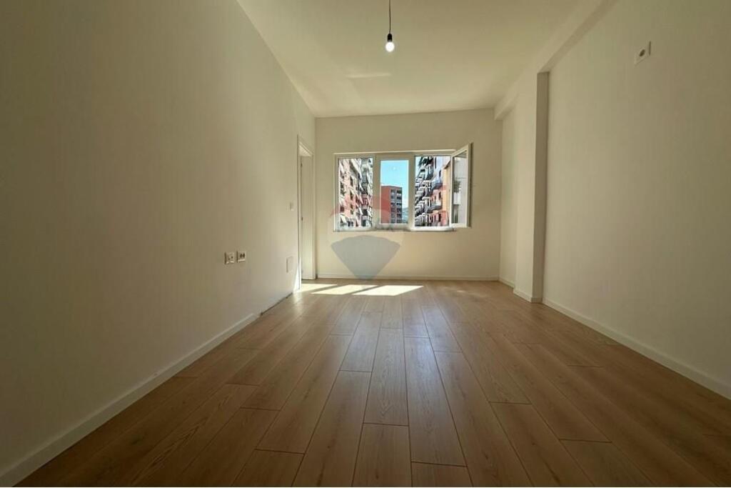 VENDESI APPARTAMENTO 1+1 VIA DEI KOSOVARI