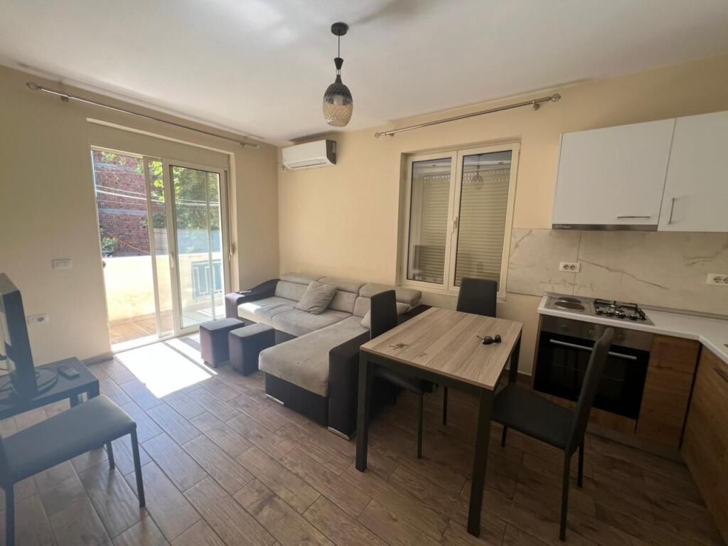 Appartamento - In Affitto - Zogu i Zi