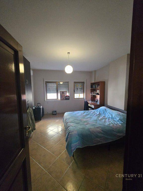 Appartamento 2+1 in affitto, Myslym Shyri 750 € /Mese