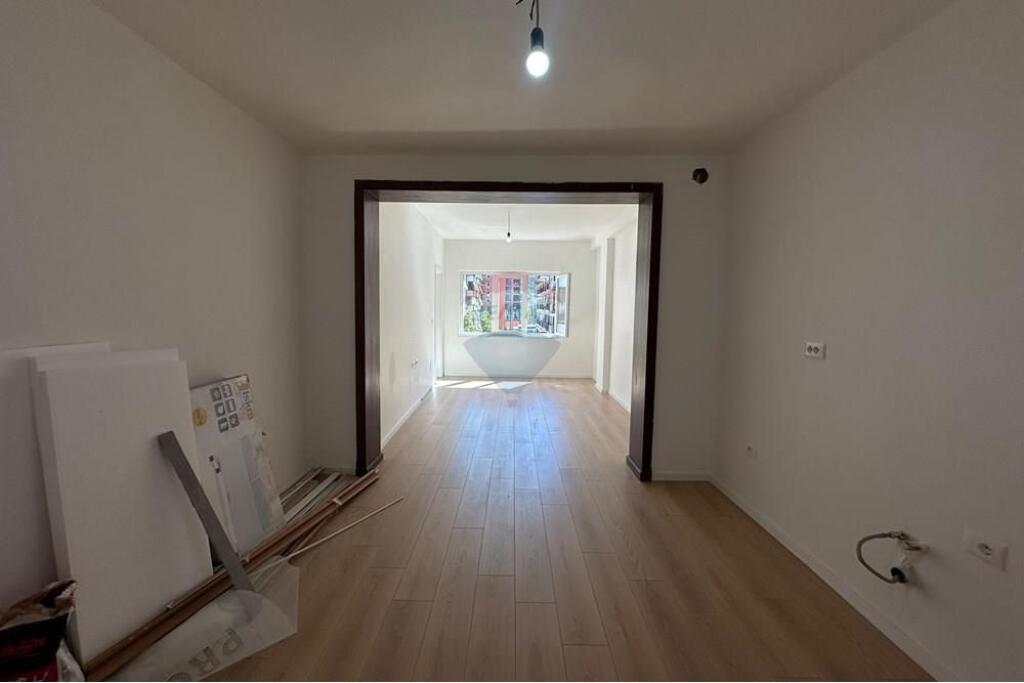 VENDESI APPARTAMENTO 1+1 VIA DEI KOSOVARI
