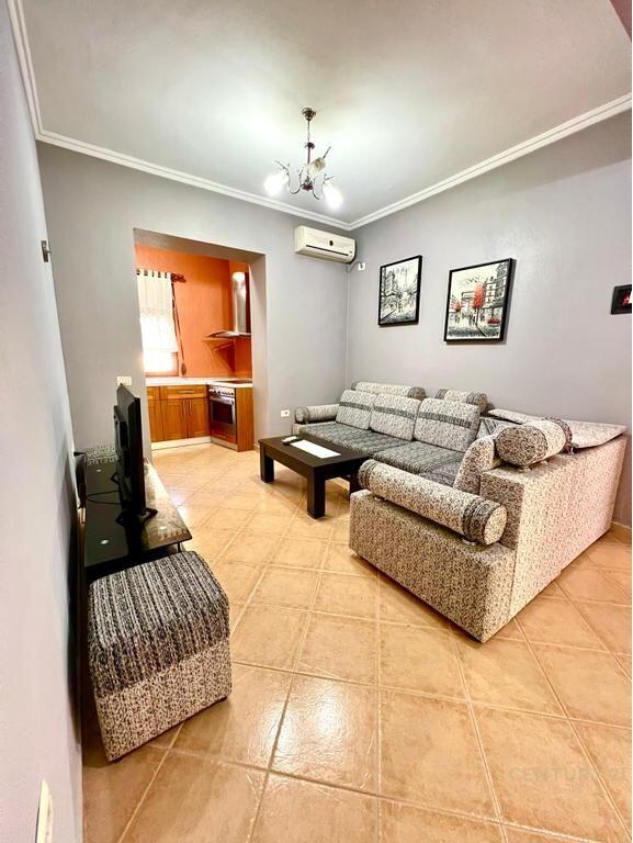 Liqeni Artificial ,apartament 1+1 per qira 600 € /Muaj