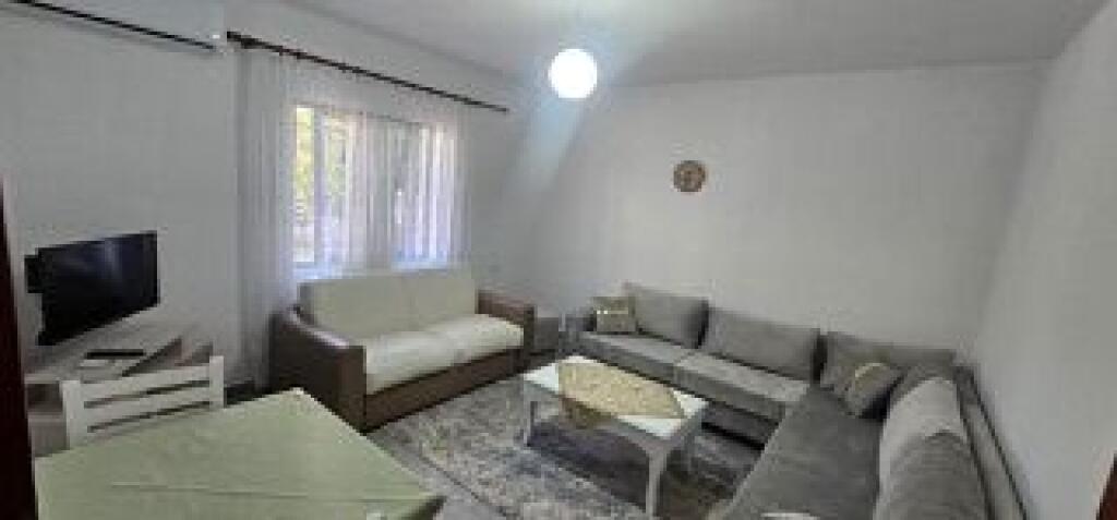 Affittasi 1+1+🅿️ piano villa vicino al vecchio parco per 500