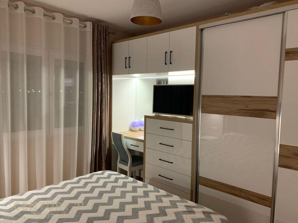 APARTAMENT 2+1 PER QIRA, ISH STACIONI I TRENIT! 1,000 € /Muaj