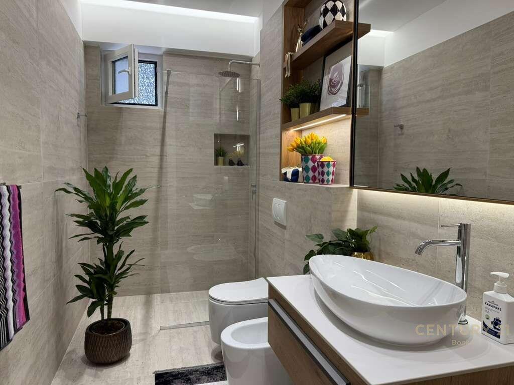 🏡 Apartament 2+1 për shitje – 21 Dhjetori, Tiranë