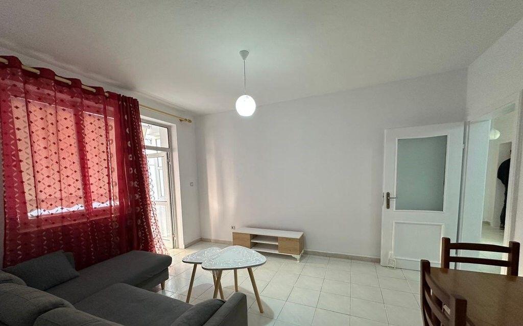 Apartament Luksoz me Qira pranë Gjimnazit “Besnik Sykja”