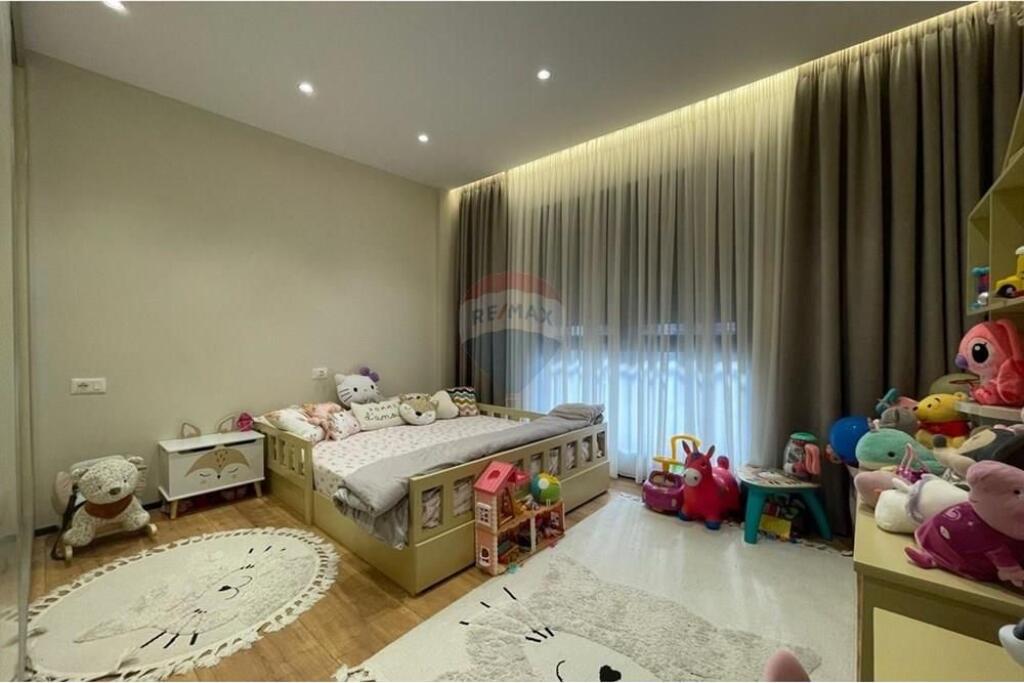 Qira/ Apartament 2+1+p.parkimi, Liqeni i Thate