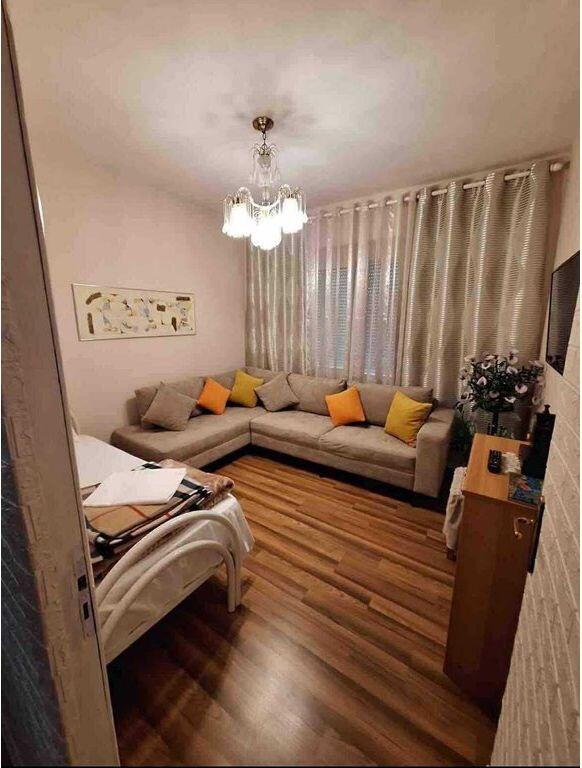 Shitet apartament 2+1 – Myslym Shyri, Tiranë