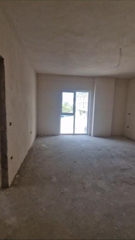 Apartment 2+1+2 for sale Tirana Entry