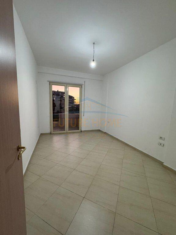 Apartment 1+1, Fresku, Tirana