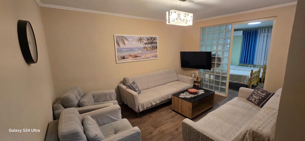 Apartament 2+1 per Qira, Rruga Myslym Shyri!