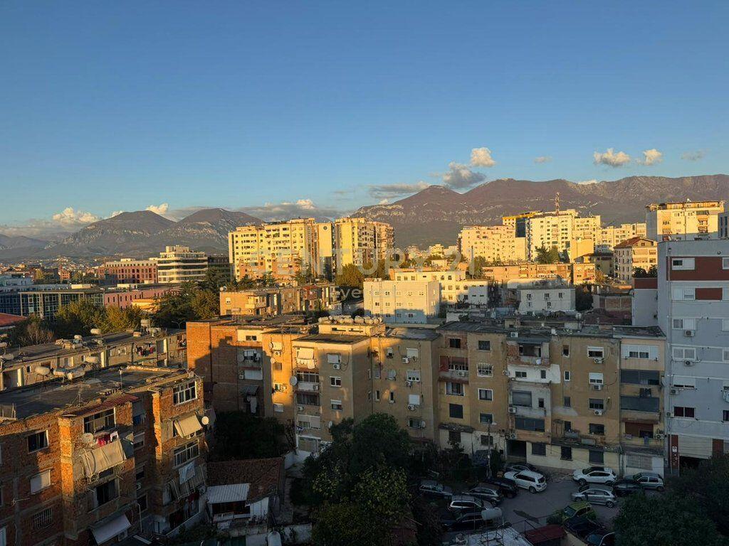 Appartamento 2+1+2 🏡 nella zona di Mine Peza, Tirana
