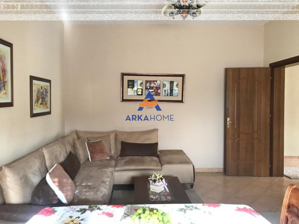 SHITET VILE 2 KATESHE 223M2 "KODRA E PRIFTIT" 250.000 EURO