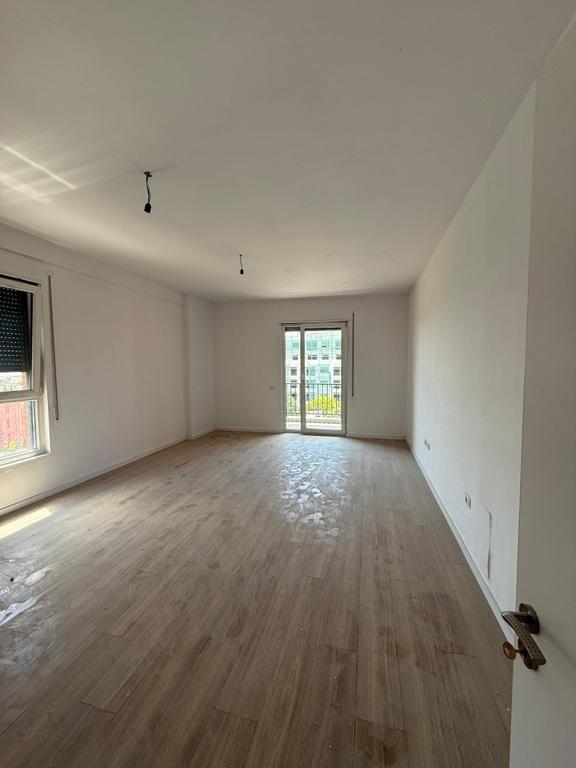 In vendita, Appartamento 2+1, Paskuqan, Tirana.