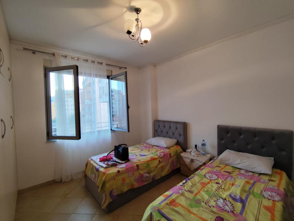 Jepet em qira apartament 2+1, Yzberisht
