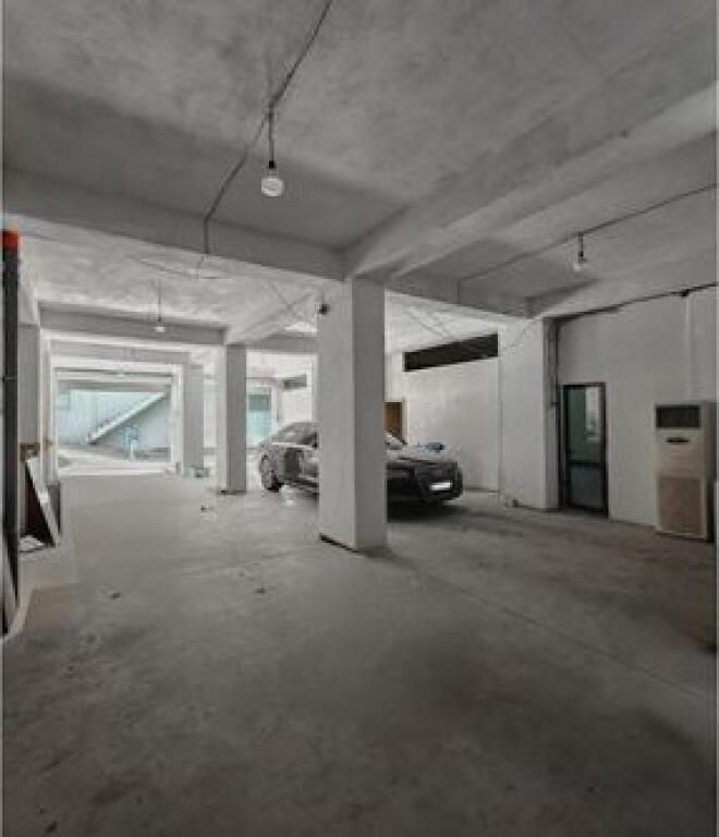 IN VENDITA, LOCALE COMMERCIALE, FRESKU, TIRANA MLS # 530581008-47
