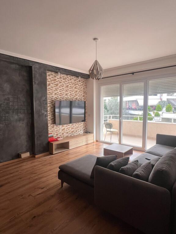 📣 SUPER RENT Apartment 2+1 With 2 Bathrooms 📍 Botanical Garden, Near the Mosque ✨   🏢 New Building  🪜 2nd Floor (With Elevator)  🛋️ Furnished with Modern Conditions   💶 Price 900 Euro