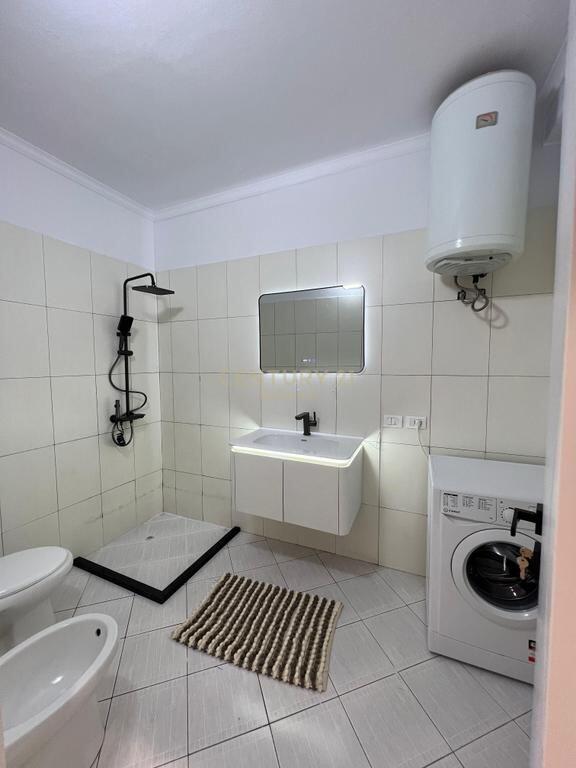 Appartamento 2+1+2 In Vendita ad Astir, Tirana, 107.25 m²
