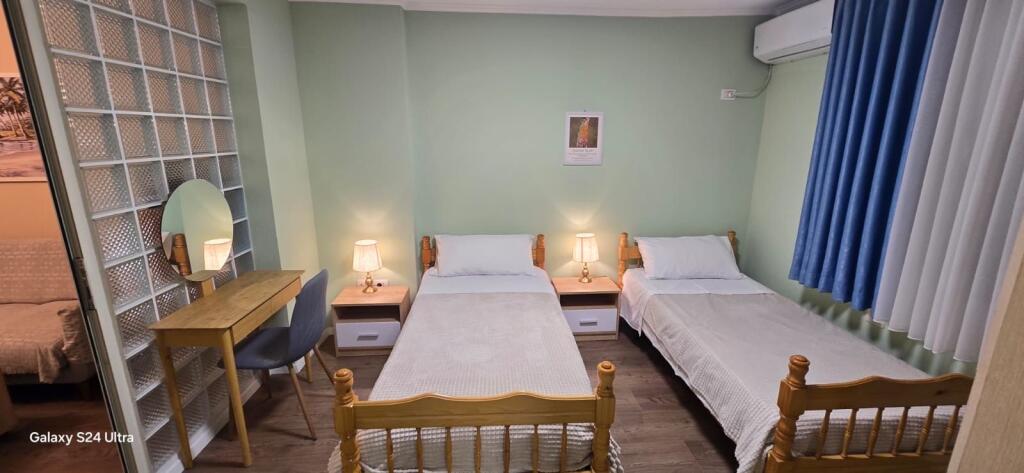 Jepet apartament 2+1 me qira tek Shallvaret!