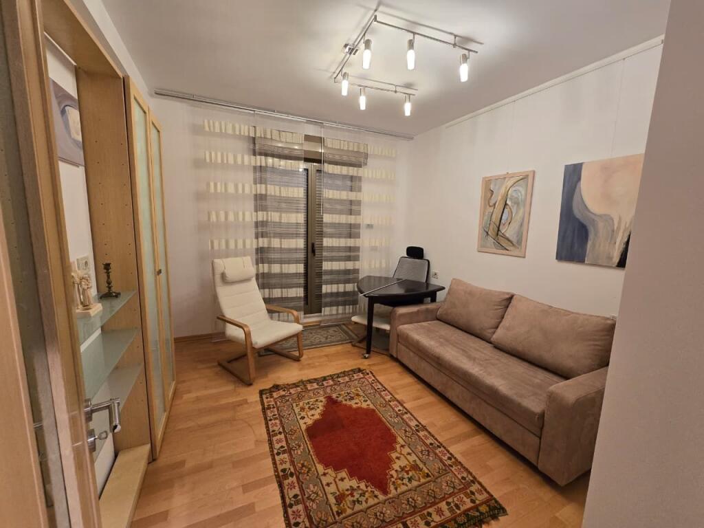 🏡 Jepet Ambient per Zyre me qira ne Qender