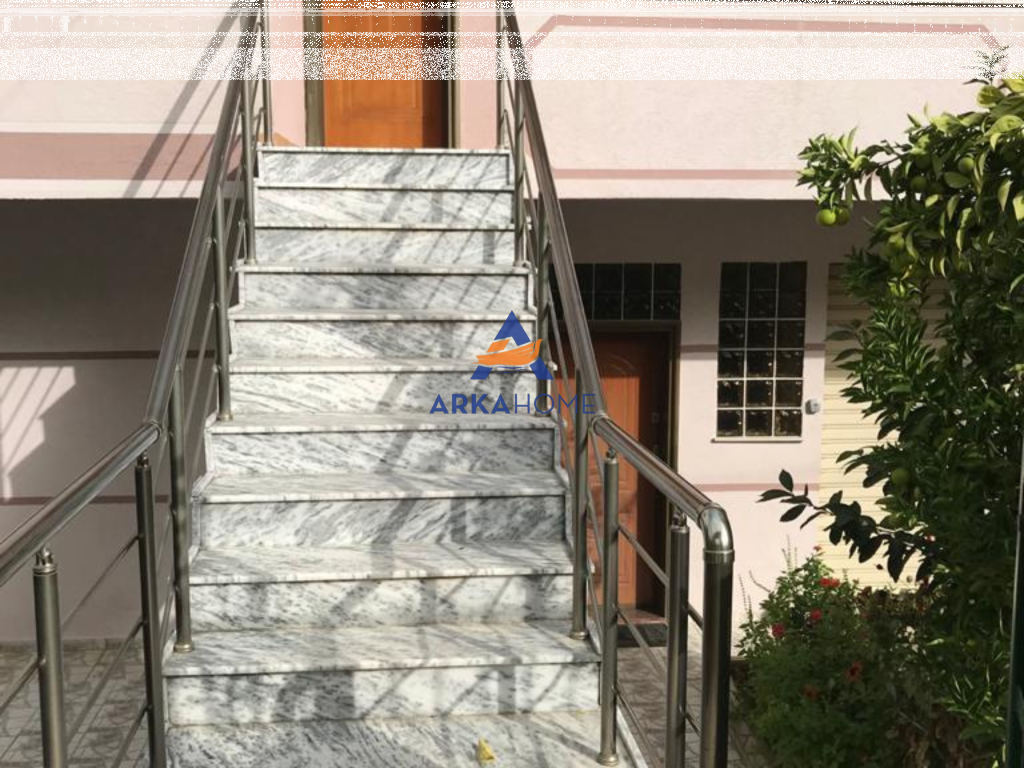 SHITET VILE 2 KATESHE 223M2 "KODRA E PRIFTIT" 250.000 EURO