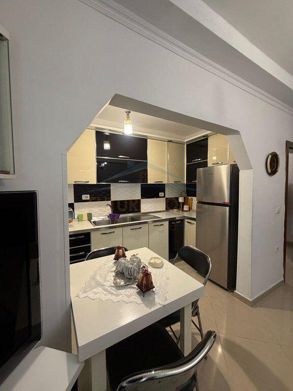 Rent, Apartment 3+1+Storage, Former Park, Tirana.