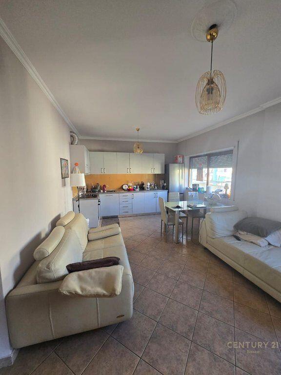 Appartamento 2+1 in affitto, Myslym Shyri 750 € /Mese