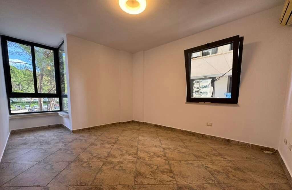 Zyre me qira prane Stadiumit Air Albania! 1,000 € /Muaj