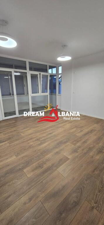 Apartment 2+1+2WC for Sale Inside the Small Ring, Near the Tirana Prosecutor's Office (ID 41212102)