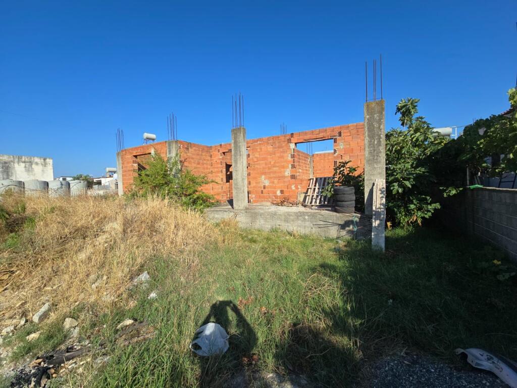 FOR SALE 1-STOREY BUILDING KARABINA IN KENETE DURRES