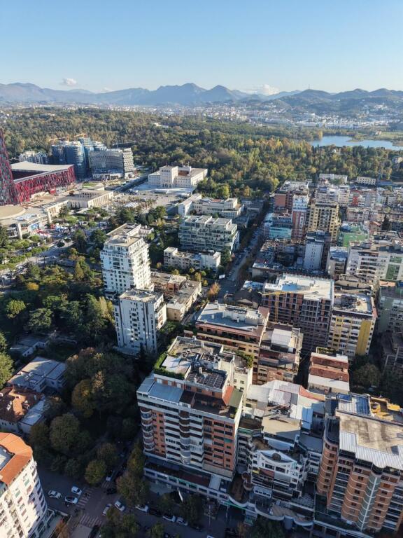 📌Ambient Komercial me Qira – Bllok, Tiranë