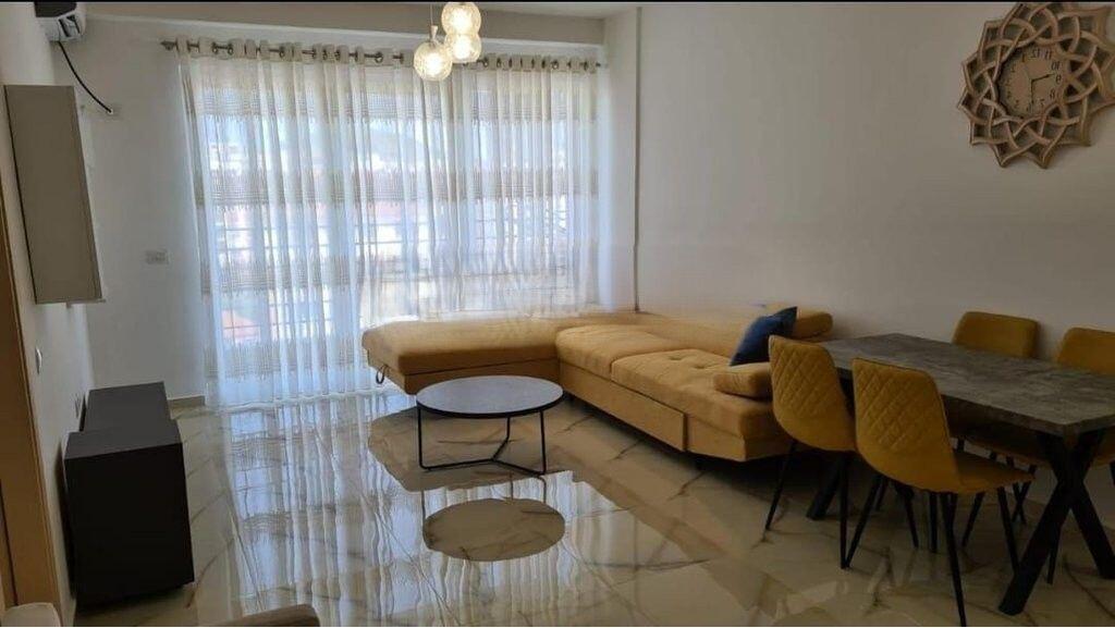 Appartamento 1+1 in Vendita a Yzberisht 110.000 €