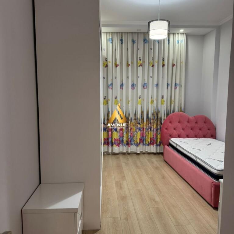Jepet me qira apartament 2+1 me 2 tualete + Post Parkimi – Tirana Entry I, Ish Dogana, Tirane
