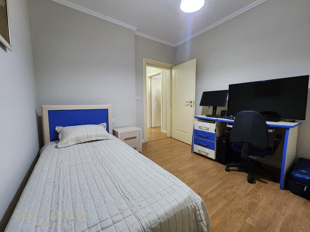 Apartment 2+1+2 for Sale, Bulevardi i Ri 380,000 €