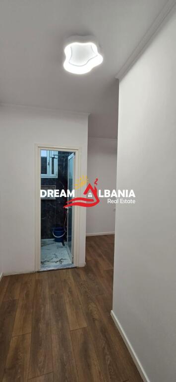 Apartment 2+1+2WC for Sale Inside the Small Ring, Near the Tirana Prosecutor's Office (ID 41212102)