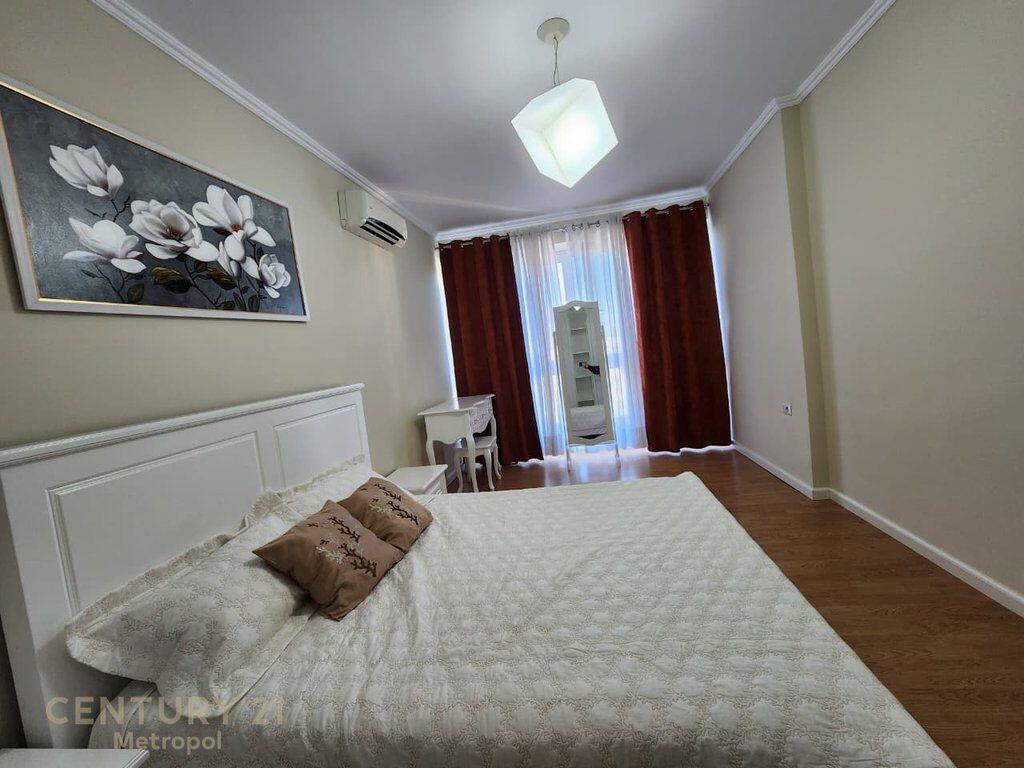 Apartment 2+1+2 for Sale, Bulevardi i Ri 380,000 €