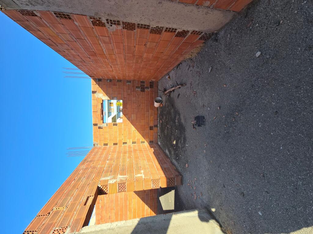 FOR SALE 1-STOREY BUILDING KARABINA IN KENETE DURRES