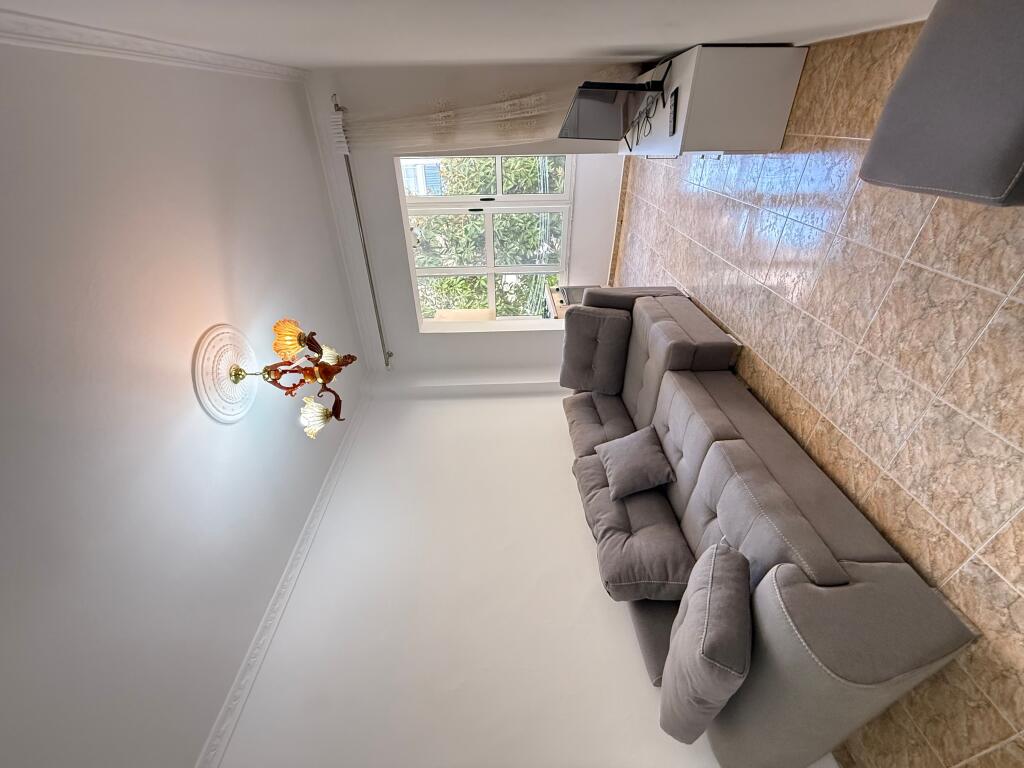 Apartment for rent on Iliria beach
